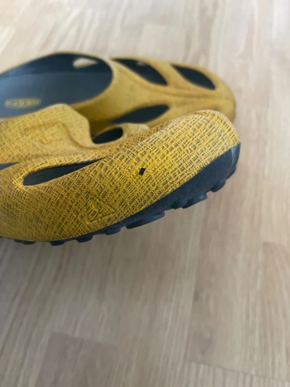 Keen Men’s Yellow Military Mule Clog Slide On Shoes Sandals Size 13